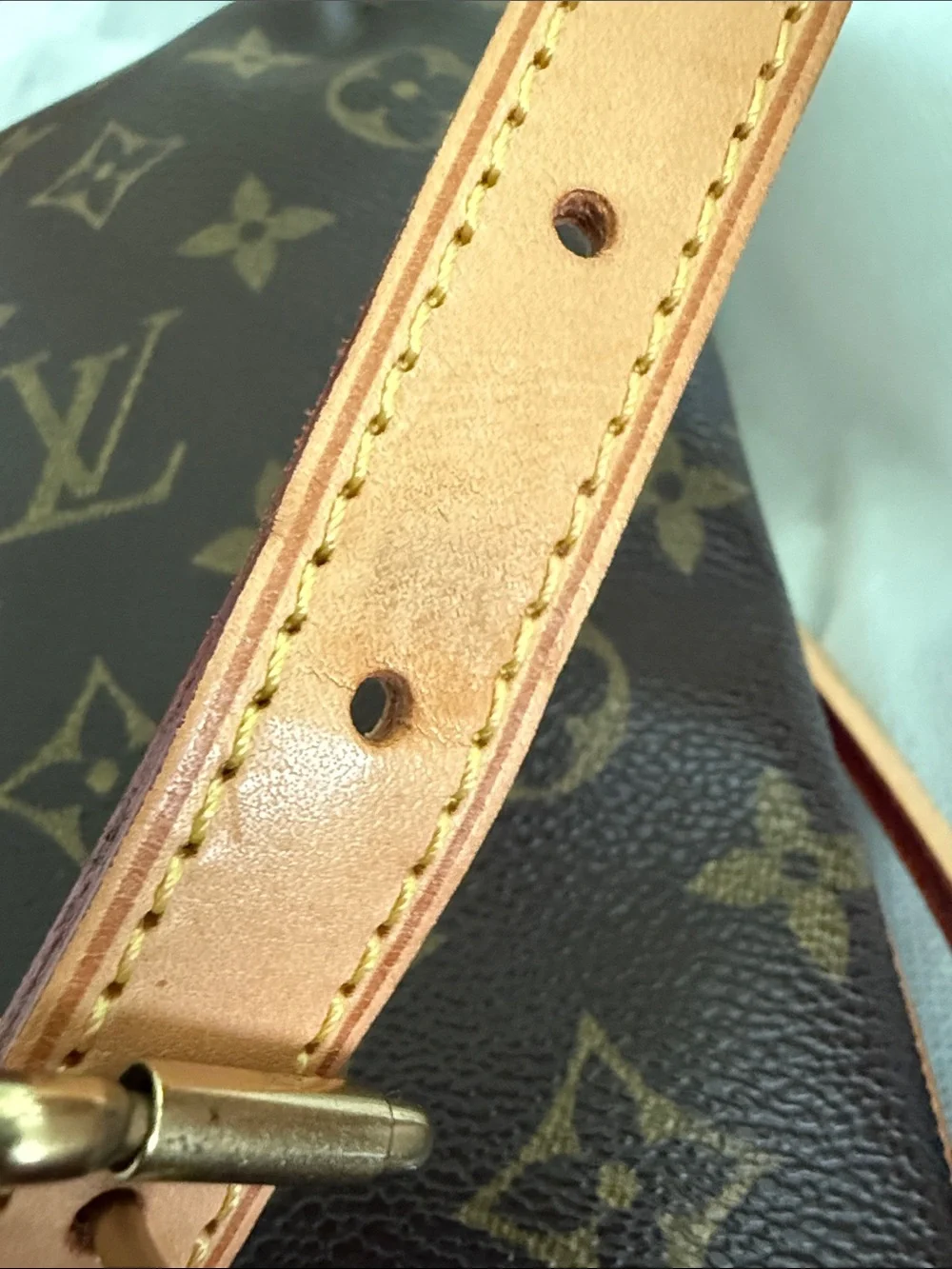 Louis Vuitton 💯 authentic